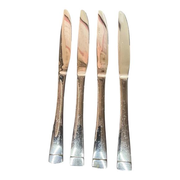 Oneida Mercer Mirror 18/10 Flatware Set of 4 Table Knives Discontinued Flawed - Picture 12 of 15